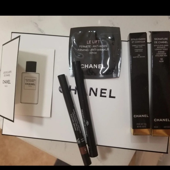 CHANEL Other - Chanel Gift Box bundle, Box and Pouch included